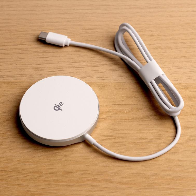 Forever MAWC-300 magneettinen langaton laturi Qi2 15W hopea