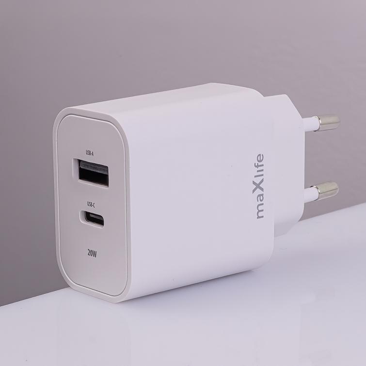 Maxlife MXTC-06-20AC PD QC laturi 1x USB-C 1x USB 20W valkoinen + USB-C - USB-C kaapeli 20W