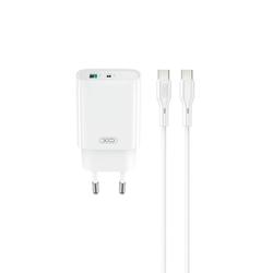XO-seinälaturi CE30 PD 30W 1x USB-C 1x USB valkoinen + USB-C-kaapeli - USB-C