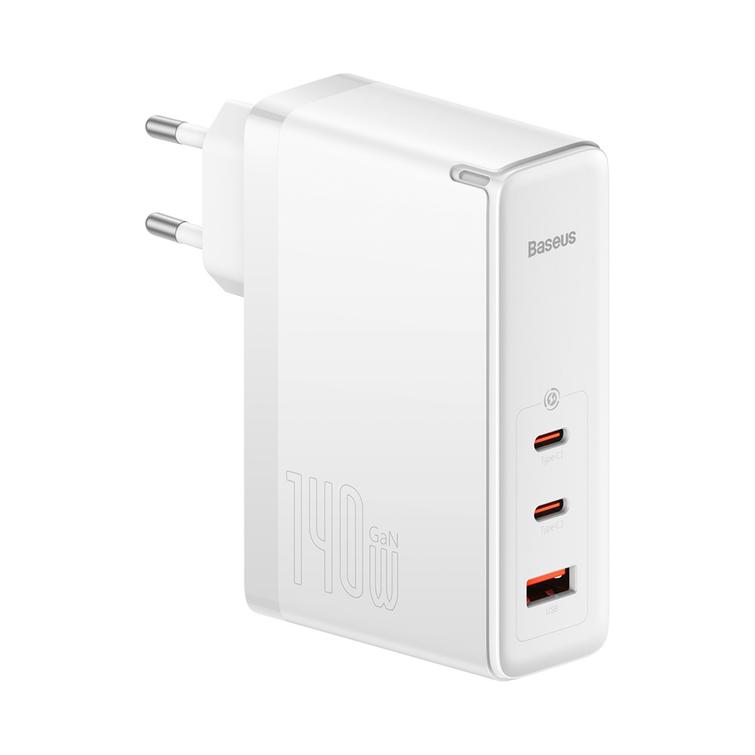 Baseus-sein&auml;laturi GaN5 Pro PD 140W 2x USB-C 1x USB valkoinen + USB-C - USB-C 240W -kaapeli
