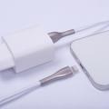 Forever Sleek USB-kaapeli - Lightning 1,0 m 2.4A valkoinen