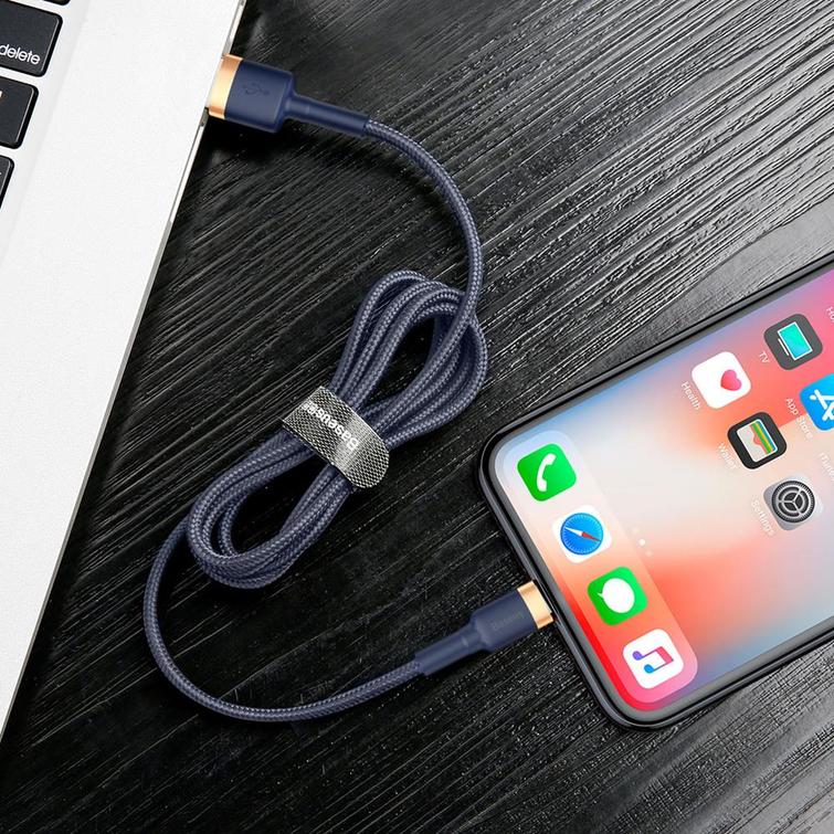 Baseus Cafule USB-kaapeli - Lightning 2,0 m 1,5A kullansininen