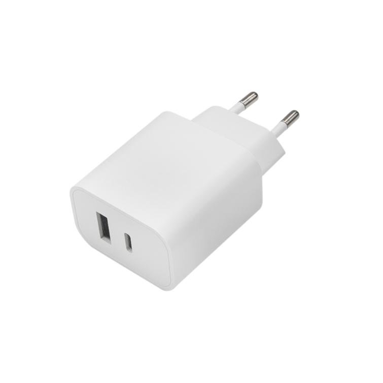 Maxlife MXTC-06 PD QC laturi 1x USB-C 1x USB 20W valkoinen