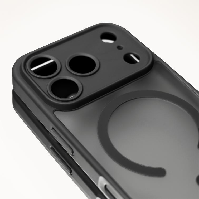 Mag Matt case for Google Pixel 10 / 10 Pro black big hole