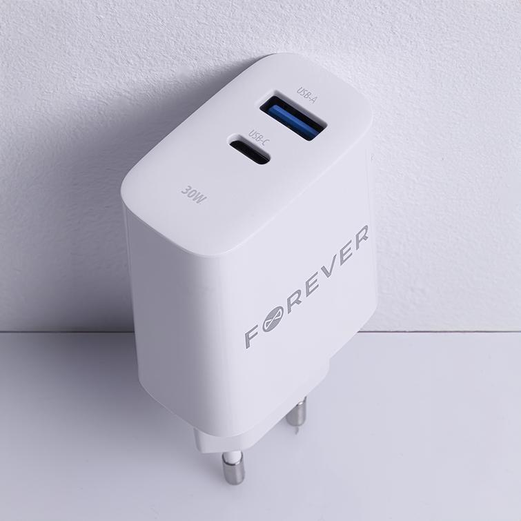 Forever TC-07-30AC PD QC laturi 1x USB-C 1x USB 30W valkoinen + USB-C - USB-C kaapeli 60W