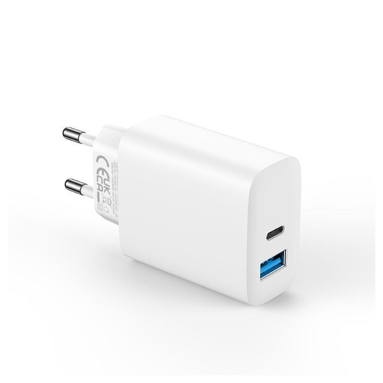Forever TC-07-30AC PD QC laturi 1x USB-C 1x USB 30W valkoinen + USB-C - USB-C kaapeli 60W