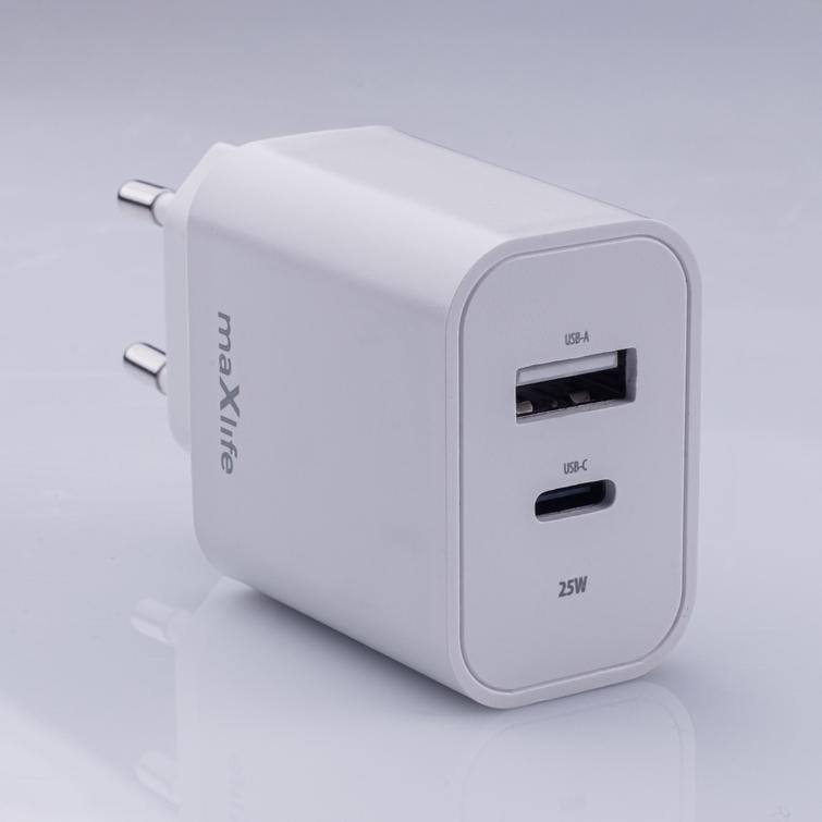 Maxlife MXTC-06-25AC PD QC laturi 1x USB-C 1x USB 25W valkoinen