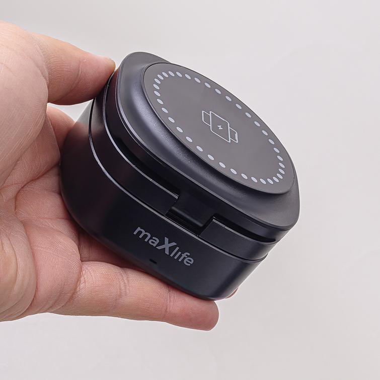 Maxlife MXWC-06 magneettinen langaton laturi 15W musta 3in1
