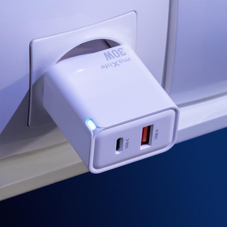 Maxlife MXTC-09-30AC GaN PD QC laturi 1x USB-C 1x USB 30W valkoinen