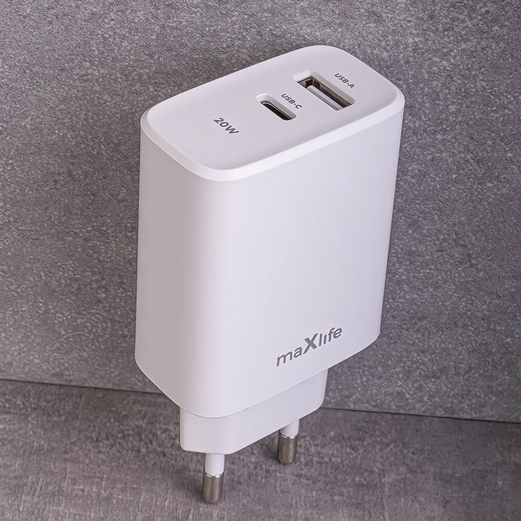 Maxlife MXTC-10-20AC PD QC laturi 1x USB-C 1x USB 20W valkoinen