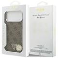 Guess Case Magsafe 4G PU-nahkakotelo kolmiologolla ja hopeisella metallisella kamerakehyksell&auml; iPhone 17 Pro Maxille, ruskea