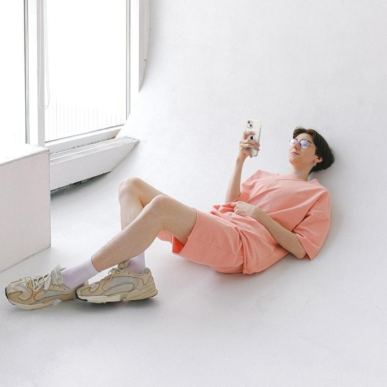 Spigen Ultra Hybrid -suojakuori iPhone 15 Plus 6,7":lle, kristallinkirkas