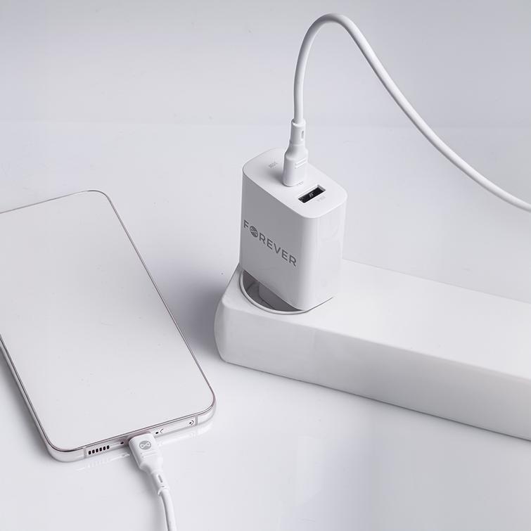 Forever TC-07-30AC PD QC laturi 1x USB-C 1x USB 30W valkoinen + USB-C - USB-C kaapeli 60W