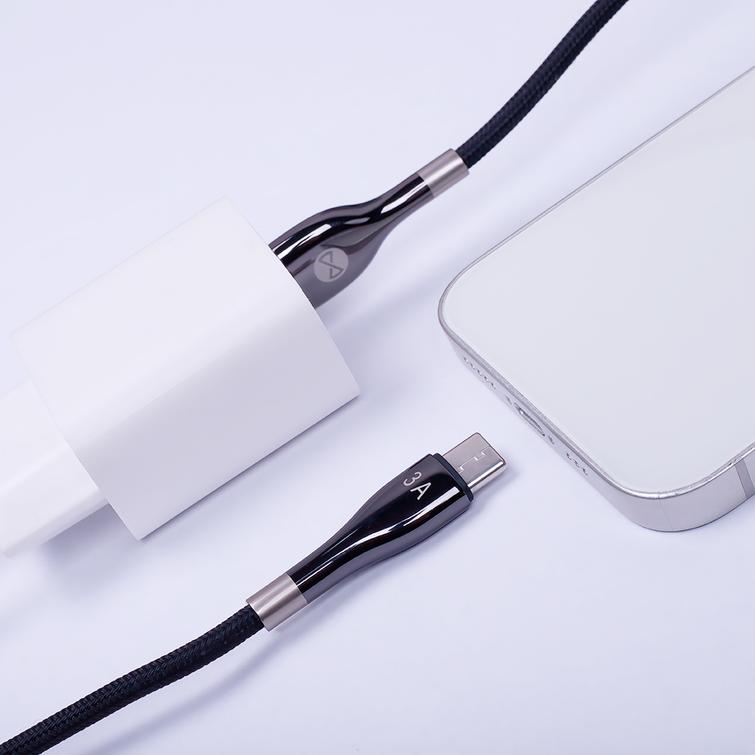 Forever Sleek USB-C-kaapeli - USB-C-kaapeli 1,0 m 3A musta