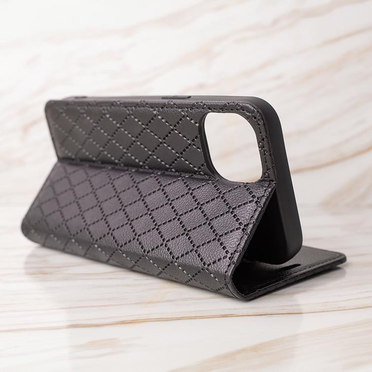 Smart Caro -suojakuori iPhone 17 Pro 6,3":lle, musta