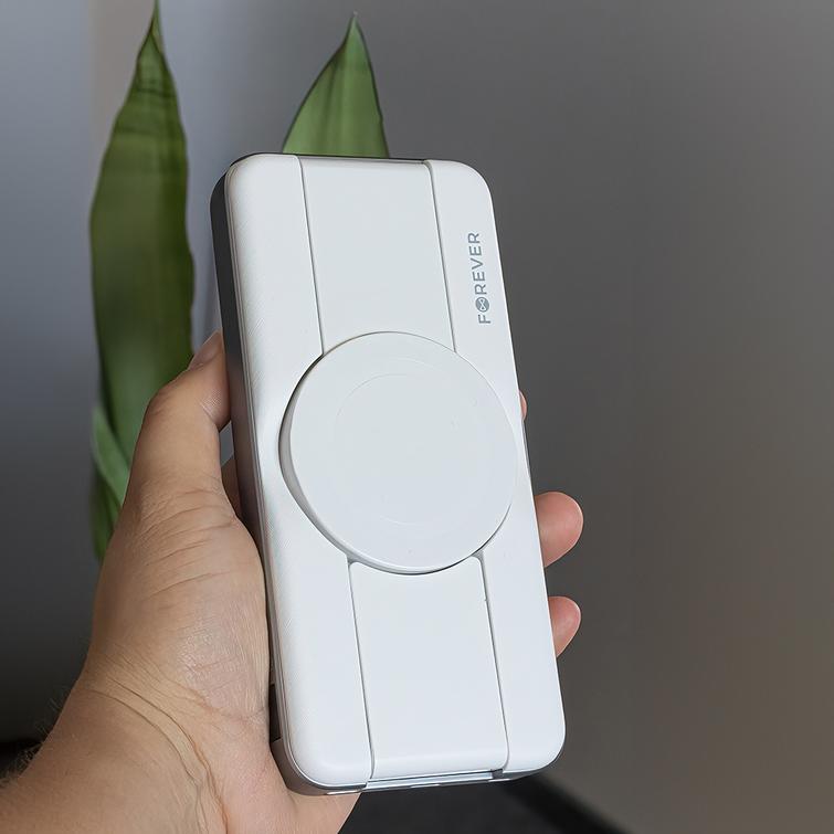 Forever langaton varavirtalähde MATB-300 10000 mAh magneettinen 3in1 valkoinen