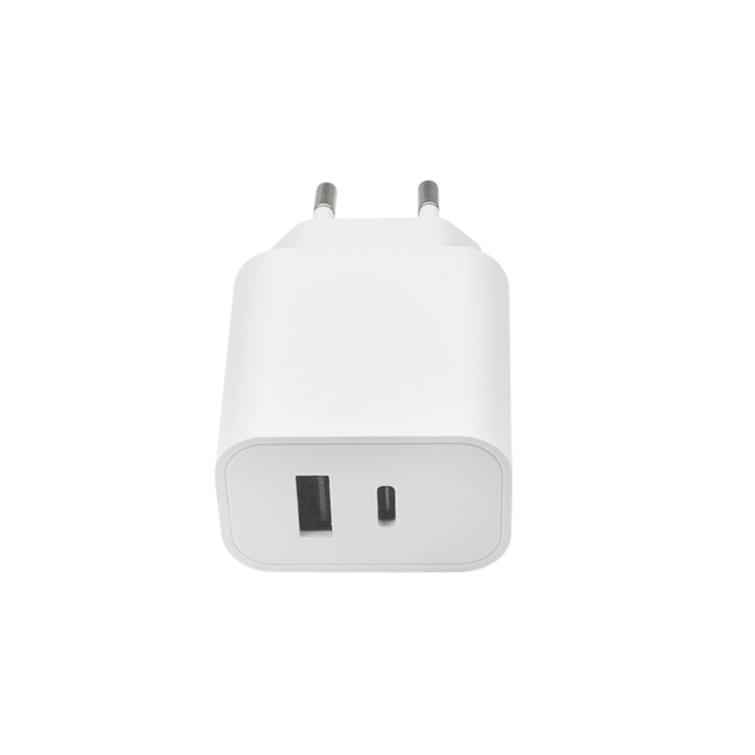 Maxlife MXTC-06 PD QC laturi 1x USB-C 1x USB 30W valkoinen