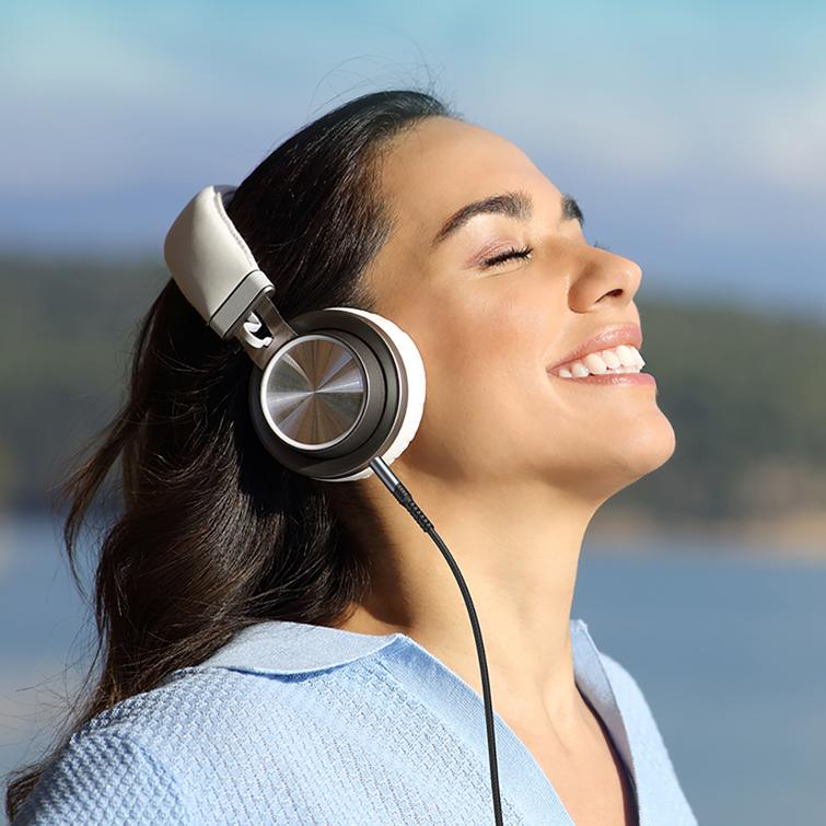 BWOO kaapeli AUX 3,5 mm - USB-C BO-AUX066 czarny