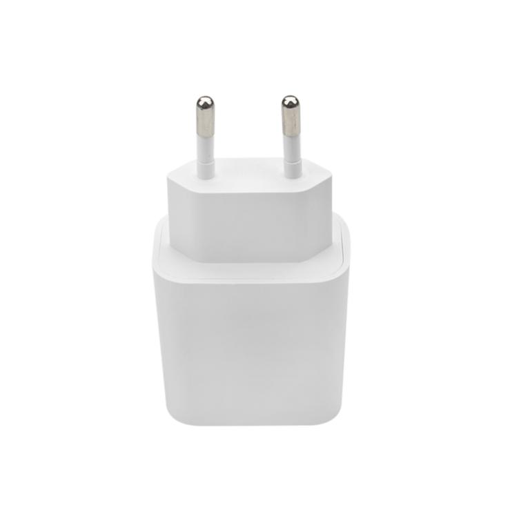 Maxlife MXTC-06 PD QC laturi 1x USB-C 1x USB 20W valkoinen