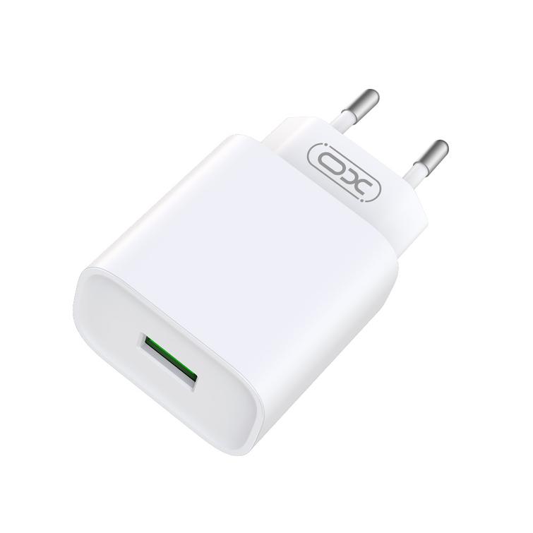 XO-seinälaturi CE02D QC 3.0 18W 1x USB valkoinen + Lightning-kaapeli