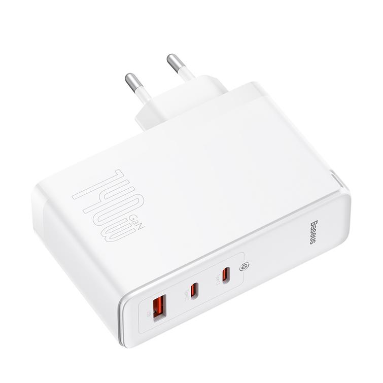 Baseus-sein&auml;laturi GaN5 Pro PD 140W 2x USB-C 1x USB valkoinen + USB-C - USB-C 240W -kaapeli