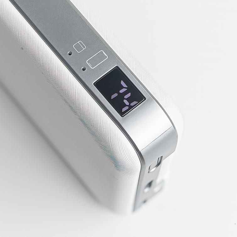 Forever langaton varavirtalähde MATB-300 10000 mAh magneettinen 3in1 valkoinen