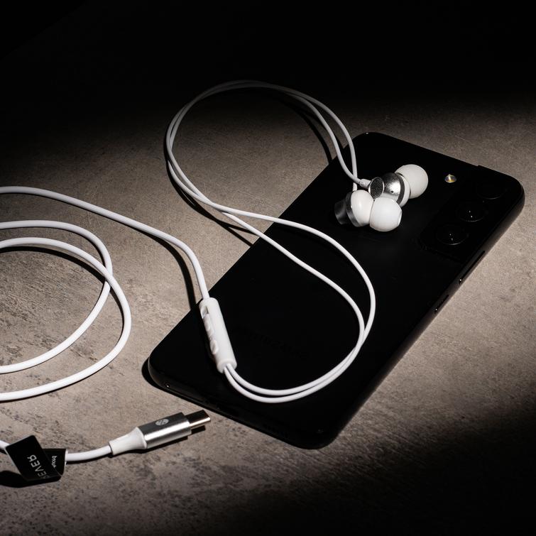 Forever-langalliset kuulokkeet EP-02 USB-C, valkoiset