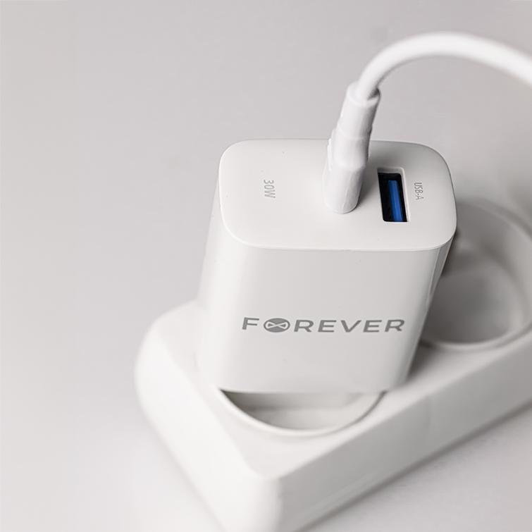 Forever TC-07-30AC PD QC laturi 1x USB-C 1x USB 30W valkoinen + USB-C - USB-C kaapeli 60W