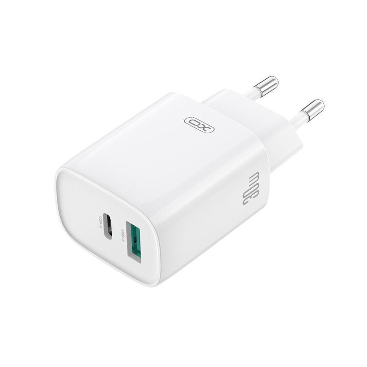 XO sein&auml;laturi CE30 PD 30W 1x USB-C 1x USB valkoinen + USB-C-kaapeli - Lightning